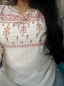 Snapshot of Rina777o chatting on 05-08-26, 04:56 Rina777o online show from 05-08-26, 04:56