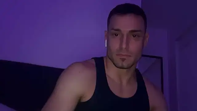 Snapshot of hot_shot_13 chatting on 03-01-26, 02:24 hot shot 13 online show from 03-01-26, 02:24