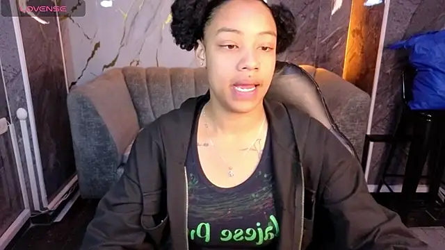 Violeth b online show from 10-31-25, 12:50