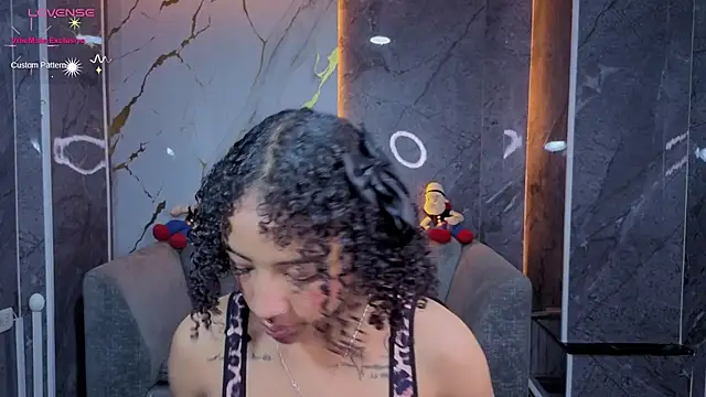 Violeth b online show from 05-11-26, 04:04