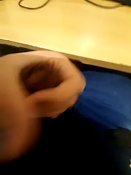 Snapshot of Gauchogg20 chatting on 12-22-25, 08:06 Gauchogg20 online show from 12-22-25, 08:06