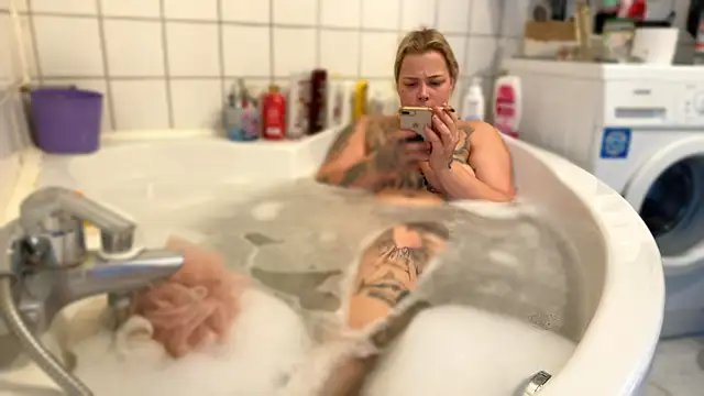 Snapshot of elina_may chatting on 12-09-24, 11:26 elina may online show from 12-09-24, 11:26