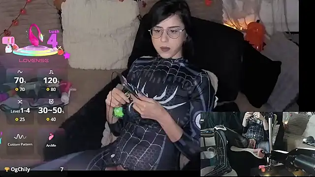 LisandreLaVenale online show from 10-22-25, 10:31