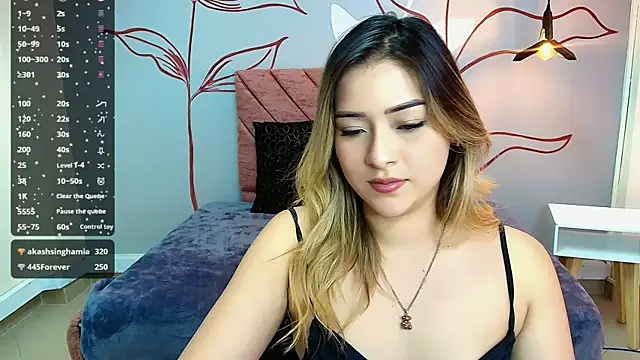 Snapshot of DahliaMoore chatting on 12-02-24, 10:23 DahliaMoore online show from 12-02-24, 10:23