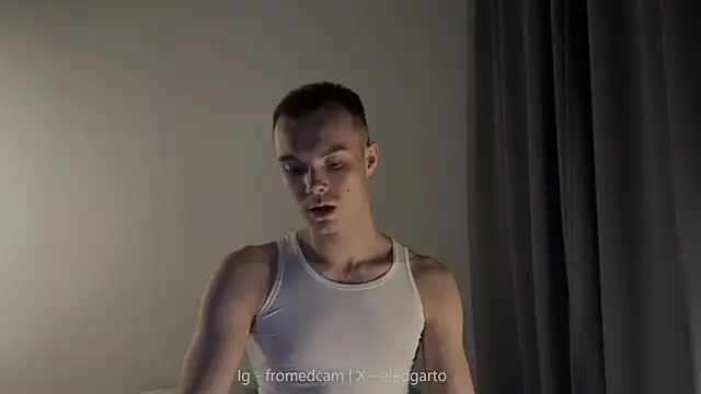 Snapshot of fromed chatting on 10-14-25, 08:53 fromed online show from 10-14-25, 08:53