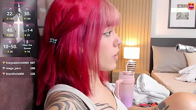 Snapshot of sofia_shadow chatting on 10-12-25, 04:11 sofia shadow online show from 10-12-25, 04:11