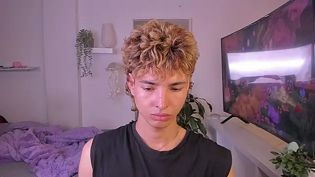 santy-kitty online show from 11-10-25, 01:26