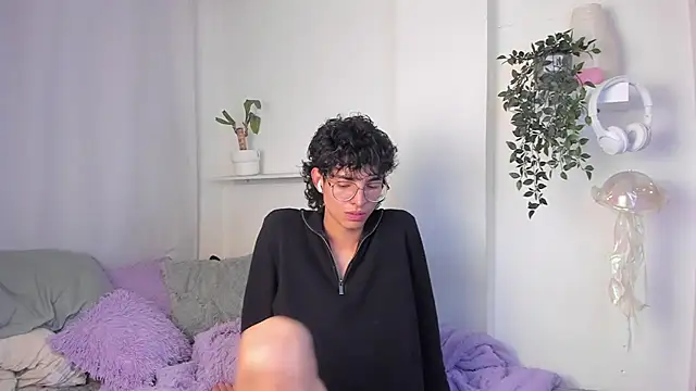 Snapshot of santy-kitty chatting on 02-16-26, 12:07 santy-kitty online show from 02-16-26, 12:07