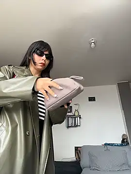 EemaHaruki online show from 10-30-25, 06:19