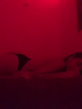 Snapshot of Marielasanchez chatting on 02-25-25, 07:09 Marielasanchez online show from 02-25-25, 07:09