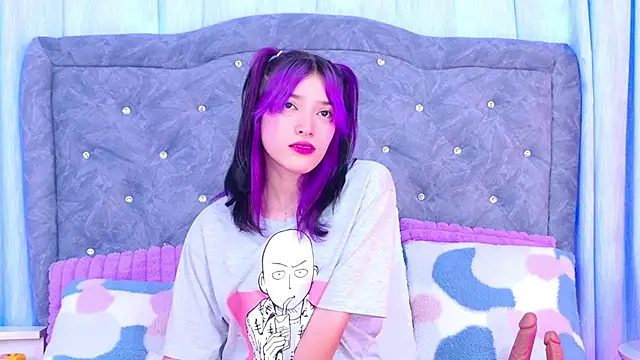 AlliciaKim online show from 01-05-25, 07:17