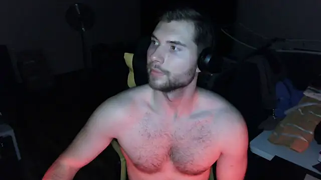 Snapshot of Ironman220 chatting on 03-19-26, 07:07 Ironman220 online show from 03-19-26, 07:07