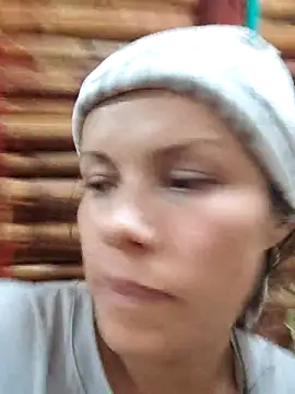 Snapshot of amazonafit_ chatting on 12-20-25, 09:00 amazonafit online show from 12-20-25, 09:00