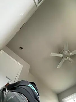 elamante03 online show from 12-04-24, 08:29