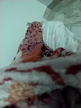 Snapshot of lm279 chatting on 03-16-25, 09:16 lm279 online show from 03-16-25, 09:16