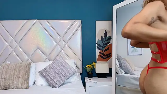 Lana-Gross online show from 03-04-25, 01:59