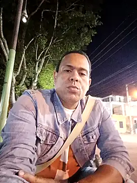 AmbiorixBonilla Leche online show from 12-10-24, 11:19