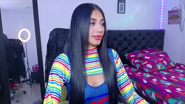 JulietaCheerr online show from 10-28-25, 01:36