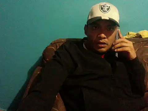 Snapshot of TUMORENO1 chatting on 02-05-25, 12:31 TUMORENO1 online show from 02-05-25, 12:31