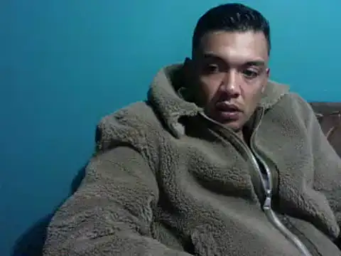 Snapshot of TUMORENO1 chatting on 02-16-25, 02:31 TUMORENO1 online show from 02-16-25, 02:31