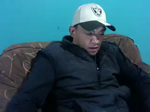 Snapshot of TUMORENO1 chatting on 03-15-25, 01:52 TUMORENO1 online show from 03-15-25, 01:52