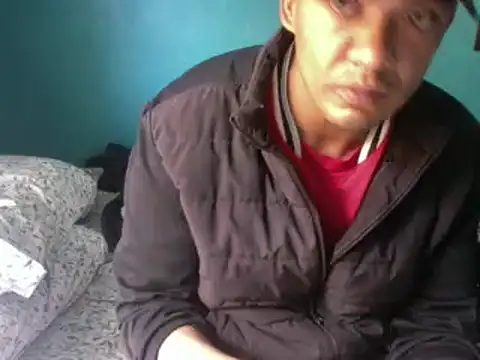 Snapshot of TUMORENO1 chatting on 03-15-25, 07:38 TUMORENO1 online show from 03-15-25, 07:38