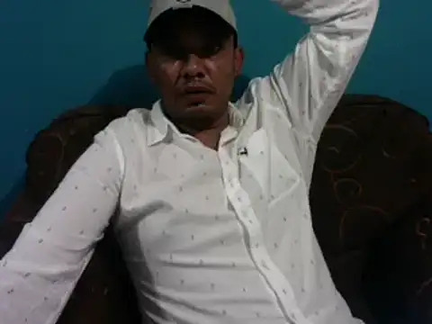 Snapshot of TUMORENO1 chatting on 03-19-25, 05:30 TUMORENO1 online show from 03-19-25, 05:30