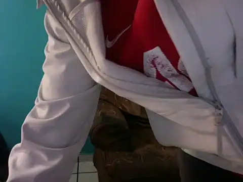 Snapshot of TUMORENO1 chatting on 09-18-25, 06:32 TUMORENO1 online show from 09-18-25, 06:32