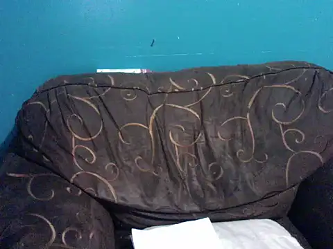 Snapshot of TUMORENO1 chatting on 09-29-25, 01:11 TUMORENO1 online show from 09-29-25, 01:11