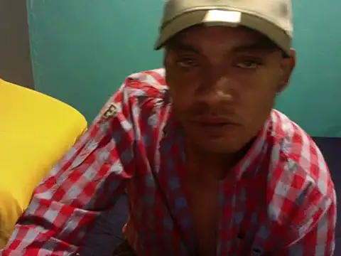 Snapshot of TUMORENO1 chatting on 10-11-25, 09:52 TUMORENO1 online show from 10-11-25, 09:52