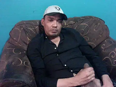 Snapshot of TUMORENO1 chatting on 10-19-25, 11:16 TUMORENO1 online show from 10-19-25, 11:16