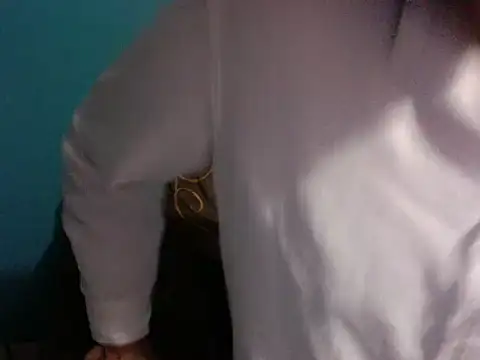 Snapshot of TUMORENO1 chatting on 10-28-25, 03:54 TUMORENO1 online show from 10-28-25, 03:54