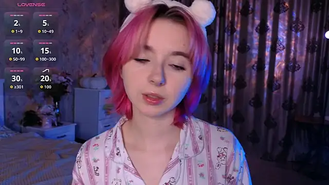 Nora Failure online show from 10-02-25, 01:07