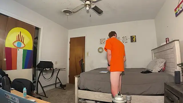 Snapshot of twentywithafelonyy chatting on 10-31-25, 03:57 twentywithafelonyy online show from 10-31-25, 03:57