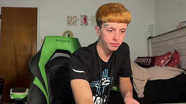 twentywithafelonyy online show from 11-25-25, 08:20