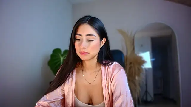 Snapshot of auroracaruso11 chatting on 12-01-25, 10:26 auroracaruso11 online show from 12-01-25, 10:26