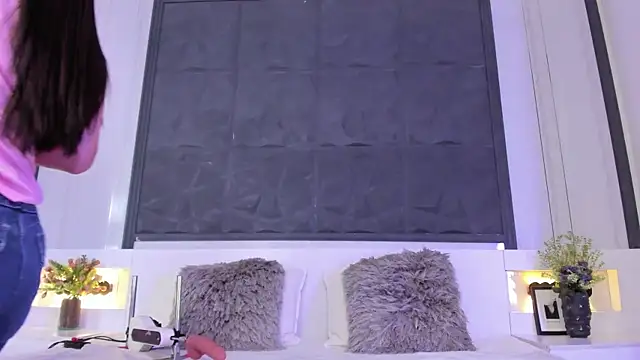 SaraGomez1 online show from 09-22-25, 12:51