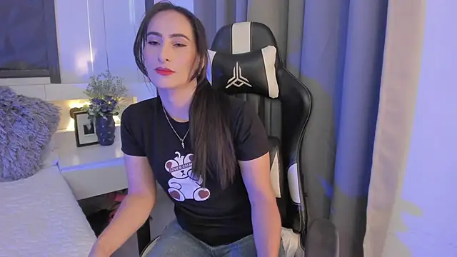 SaraGomez1 online show from 02-11-26, 03:39