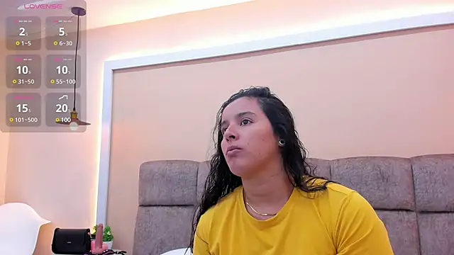 Snapshot of Dilan_y_Mia chatting on 12-05-24, 01:17 Dilan y Mia online show from 12-05-24, 01:17