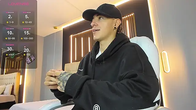 Lobo 17  online show from 03-11-26, 03:34