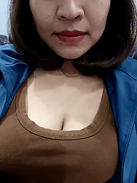 Snapshot of AssAsiancute chatting on 12-10-24, 01:33 AssAsiancute online show from 12-10-24, 01:33
