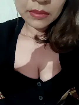 Snapshot of AssAsiancute chatting on 03-15-25, 04:43 AssAsiancute online show from 03-15-25, 04:43