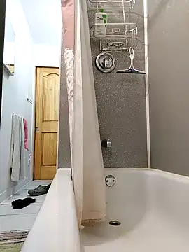 QcMisterv13 online show from 10-01-25, 02:50