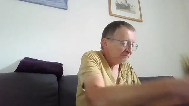 Snapshot of naturiste974 chatting on 06-03-26, 02:55 naturiste974 online show from 06-03-26, 02:55