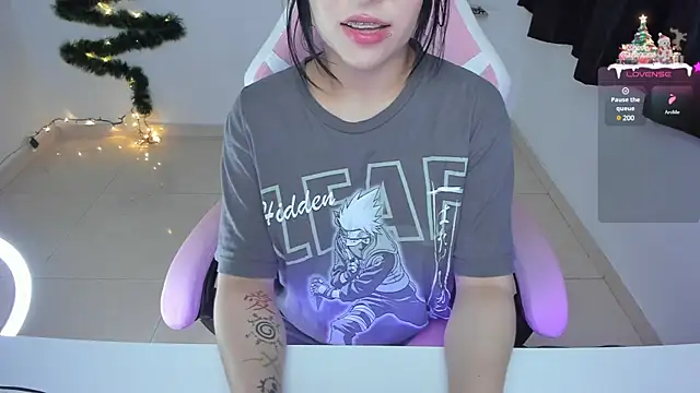 misshoneyxxx online show from 12-19-24, 03:07