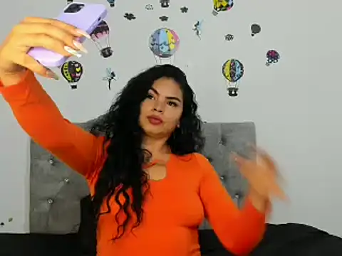 Kymbrown25 online show from 12-11-24, 02:52