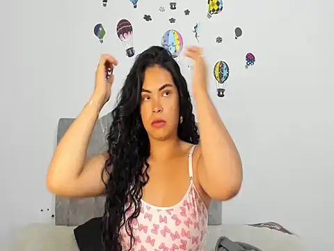 Kymbrown25 online show from 01-17-25, 06:04