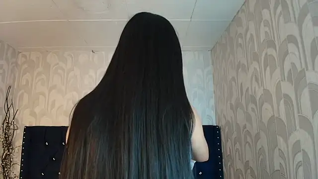 Snapshot of CarolineBrunx chatting on 04-24-26, 10:01 CarolineBrunx online show from 04-24-26, 10:01