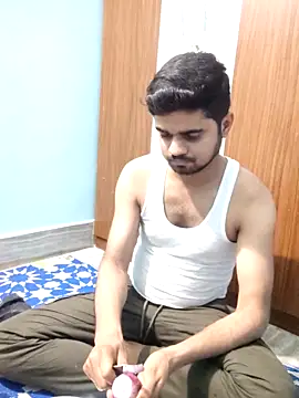 Snapshot of Ishan003 chatting on 04-22-26, 02:40 Ishan003 online show from 04-22-26, 02:40