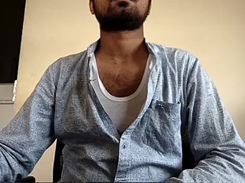 Snapshot of Ishan003 chatting on 05-10-26, 06:40 Ishan003 online show from 05-10-26, 06:40